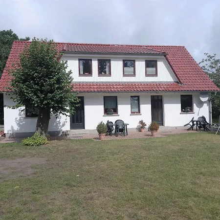 ファームステイ Ruegen_fewo 155 Patzig